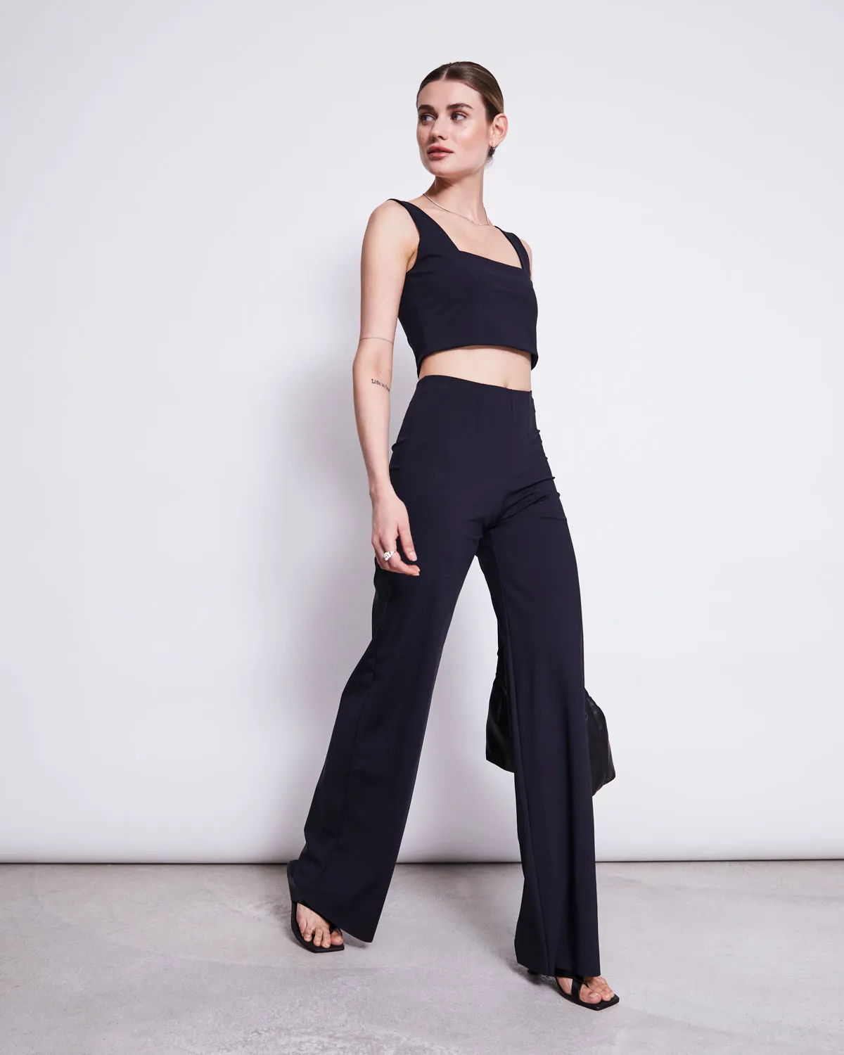 CROP TOP CANCUN BLACK