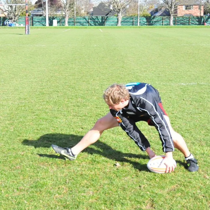 R80 Rugby Pass Catch Throw Skill Set